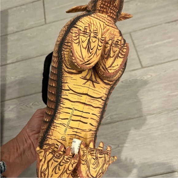 Quirky Vintage  1996 Accoutrements Armadillo Handbag! #1 - Picture 4 of 13